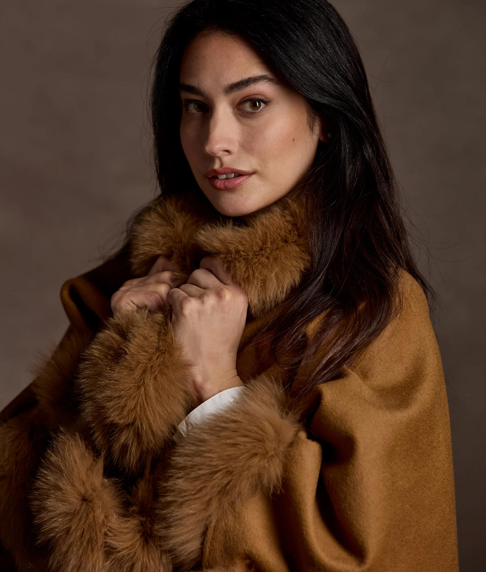 Arden Cashmere Wrap :: Caramel - Image 8