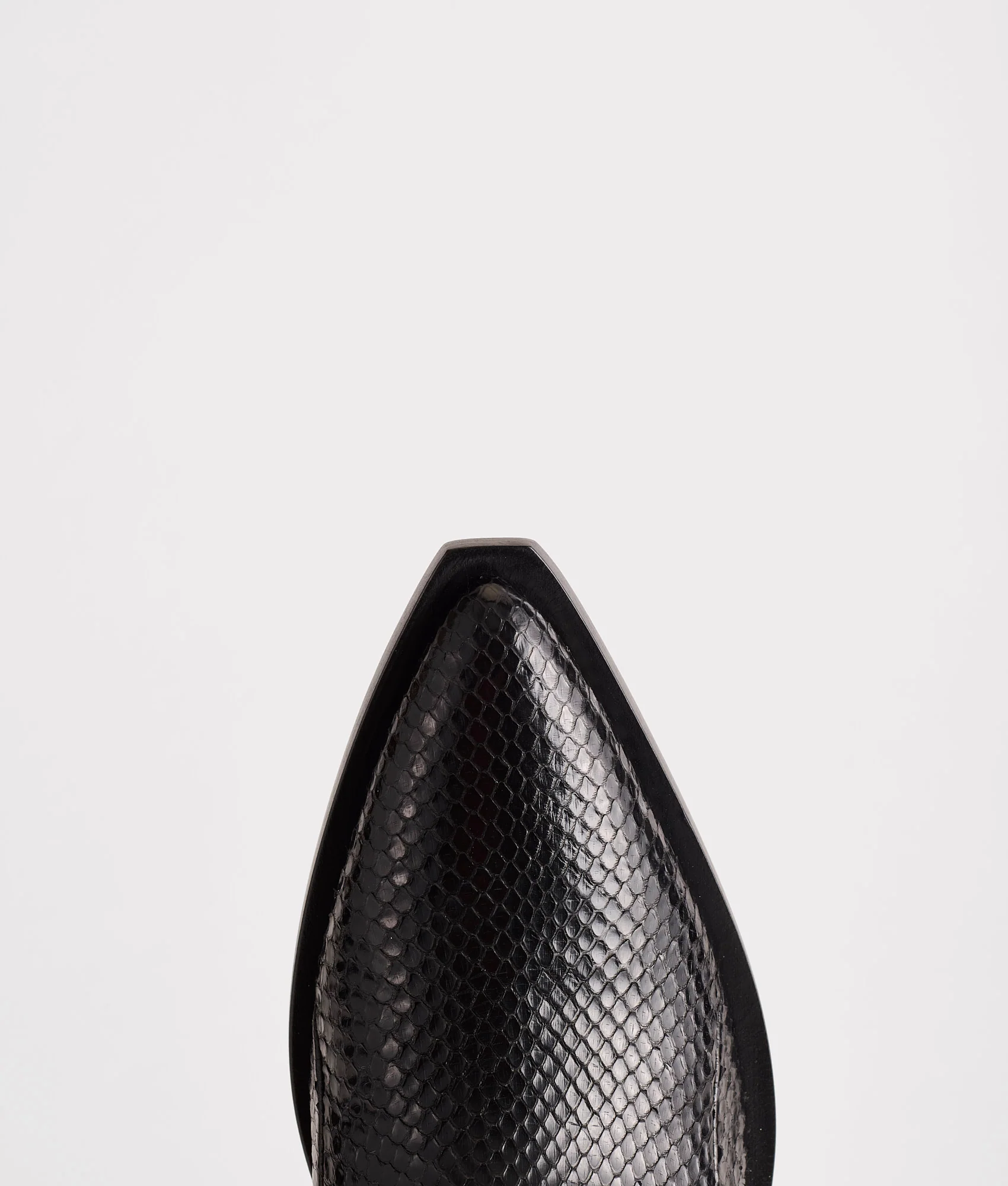 Vita :: Black - Image 8