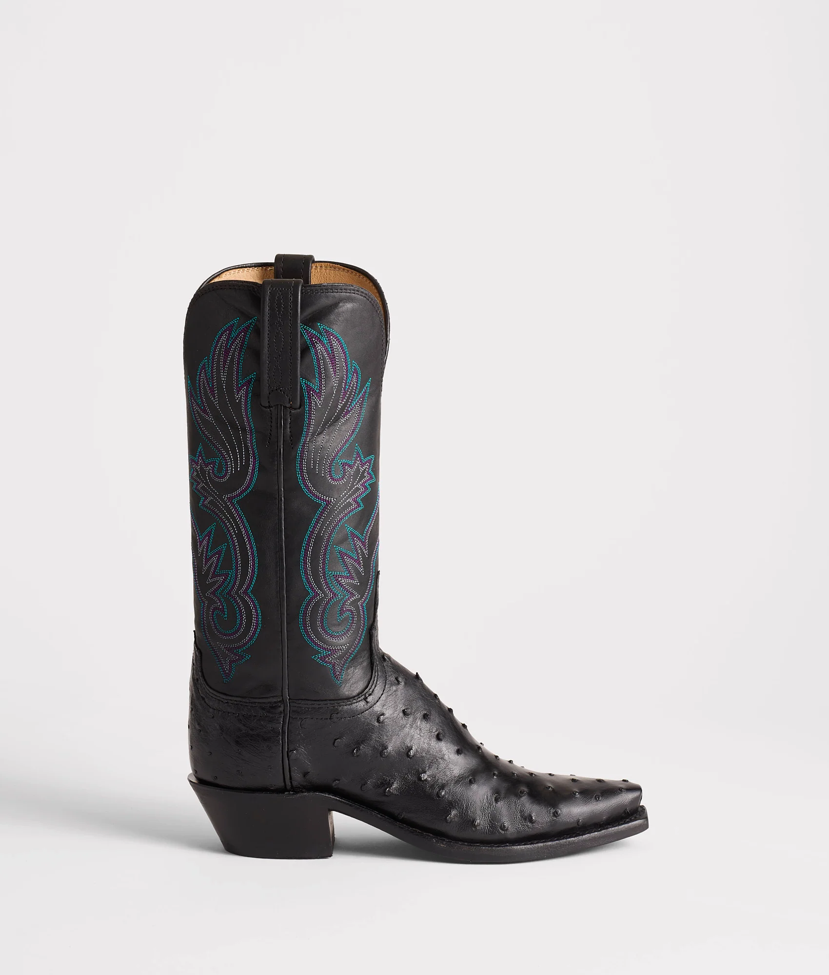 Dolly :: Black