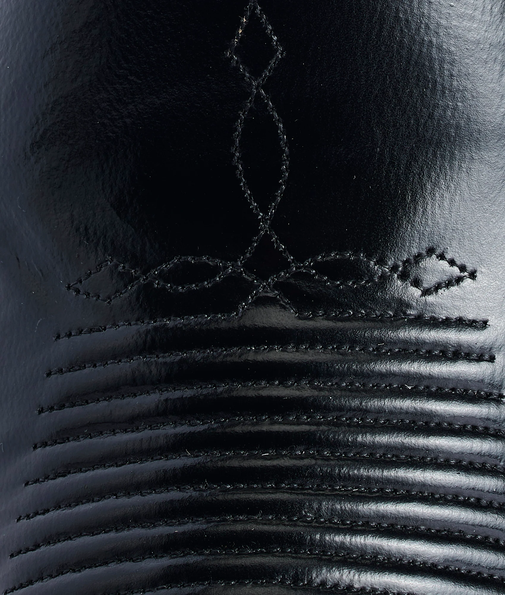 Gavin :: Black - Image 8