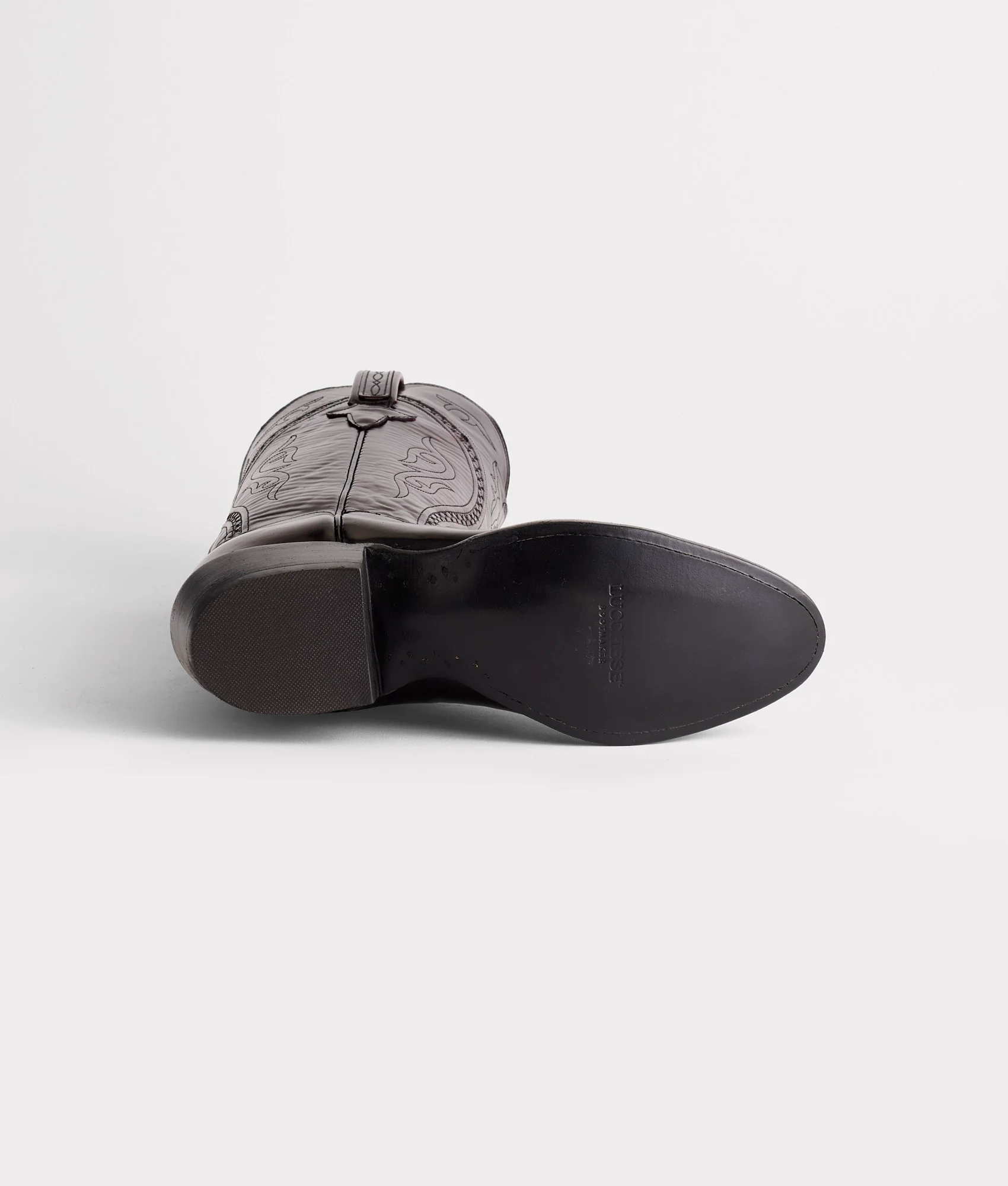 Gavin :: Black Cherry - Image 7
