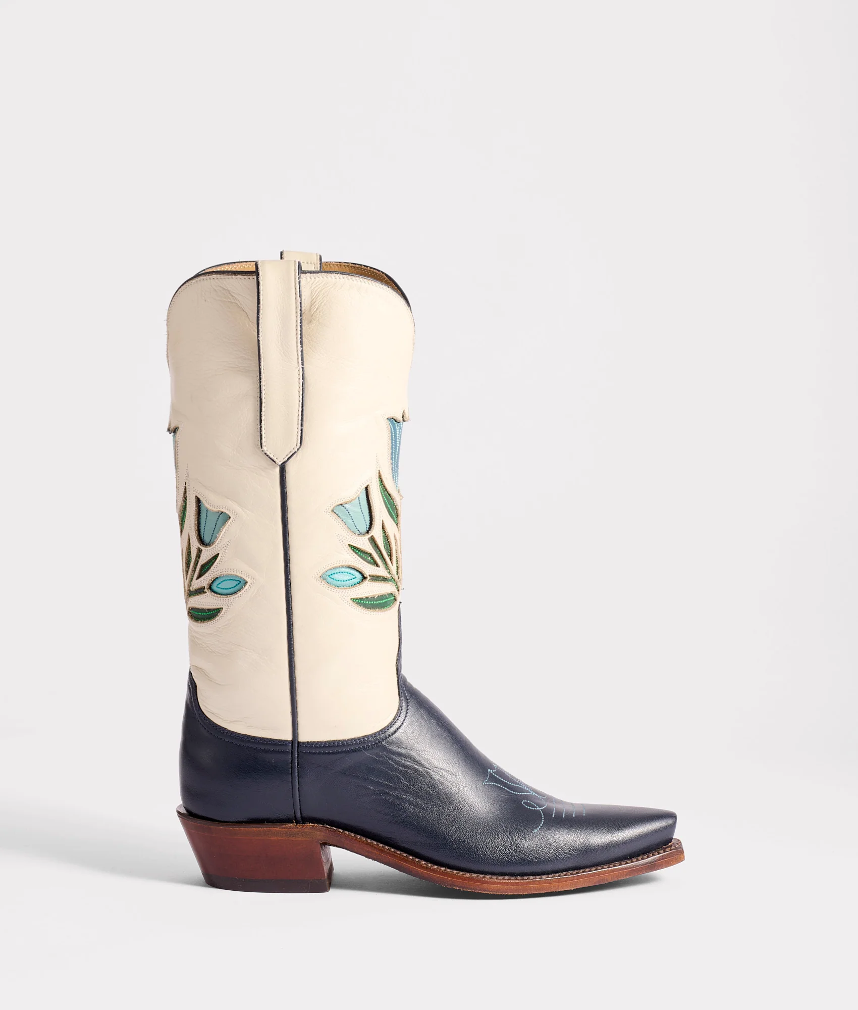 Roadrunner :: Navy