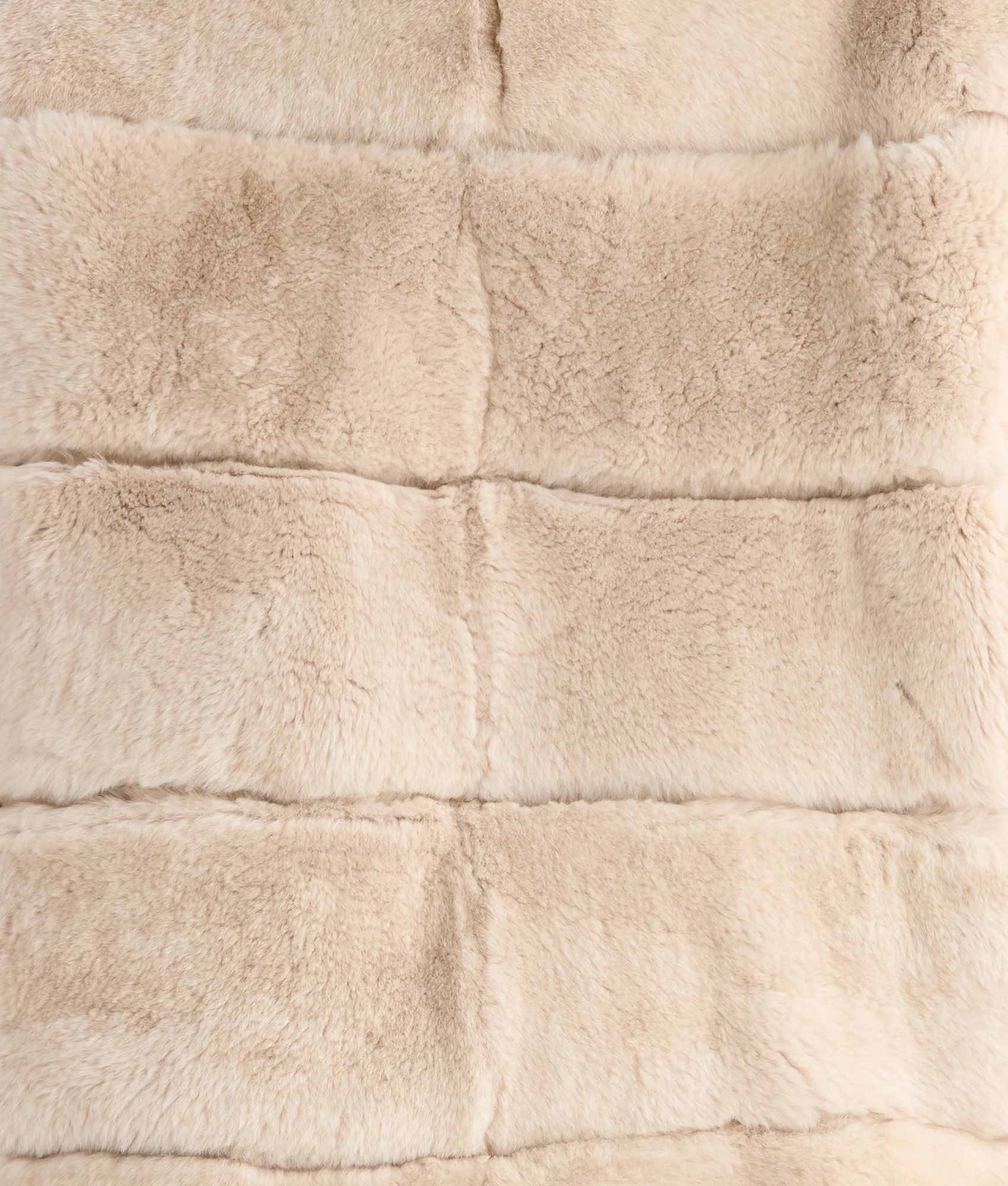 Leona Fur Coat :: Beige - Image 6