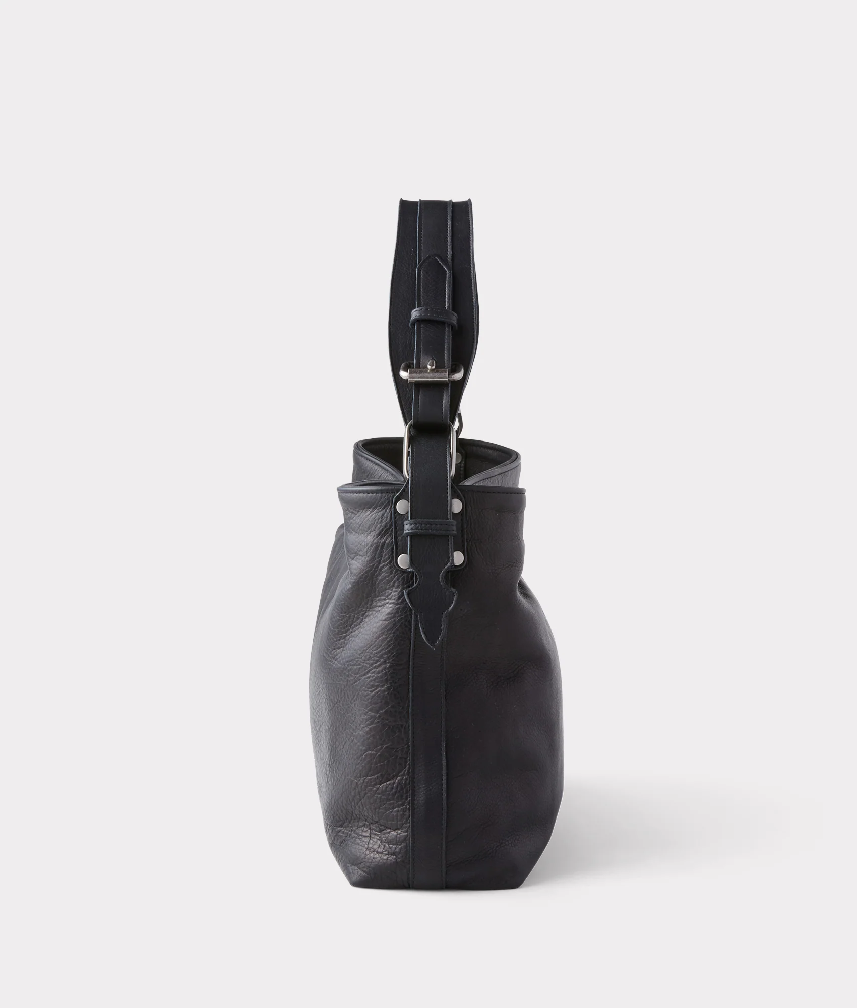 Medium Maryn Shoulder Bag :: Black - Image 5