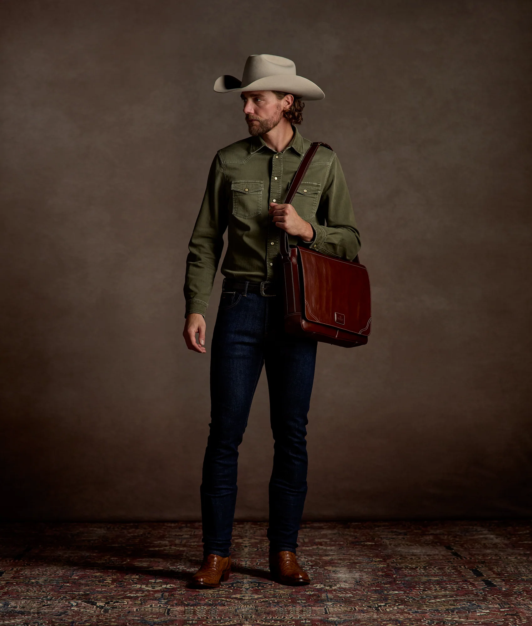 Everyday Messenger Bag :: Brown - Image 7