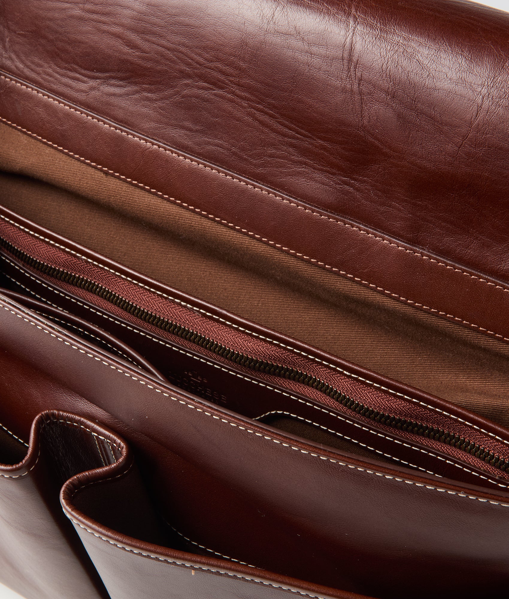 Everyday Messenger Bag :: Brown - Image 9