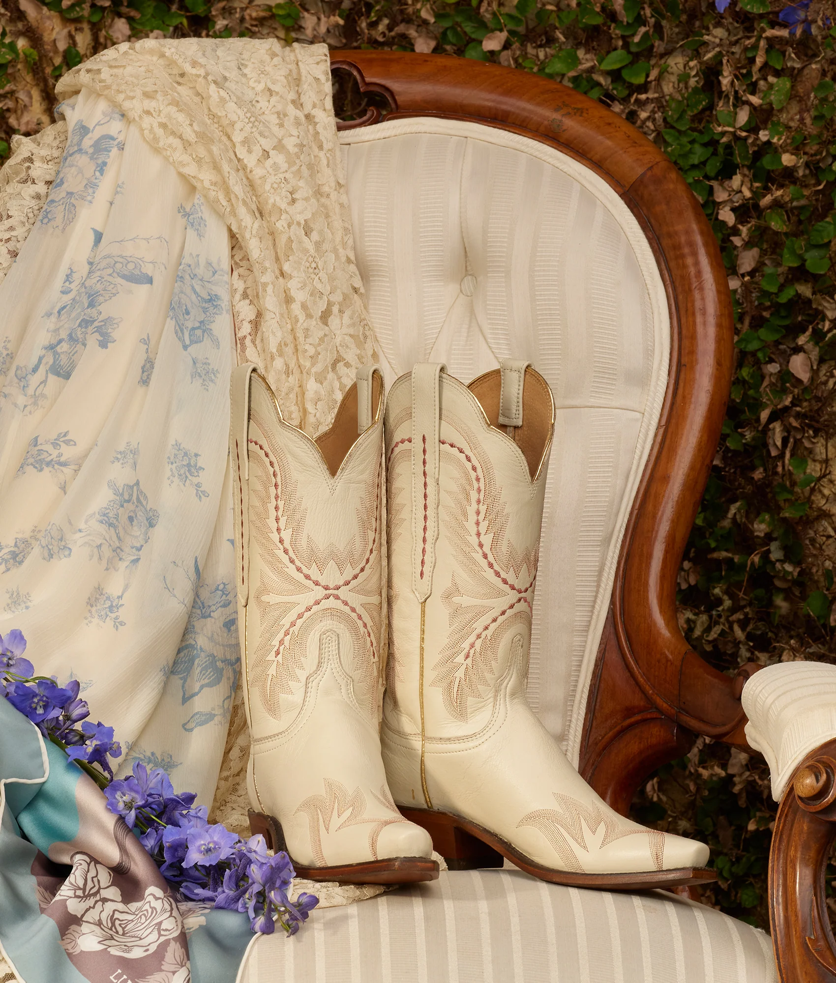 Tilly :: Glitz Cream - Image 3