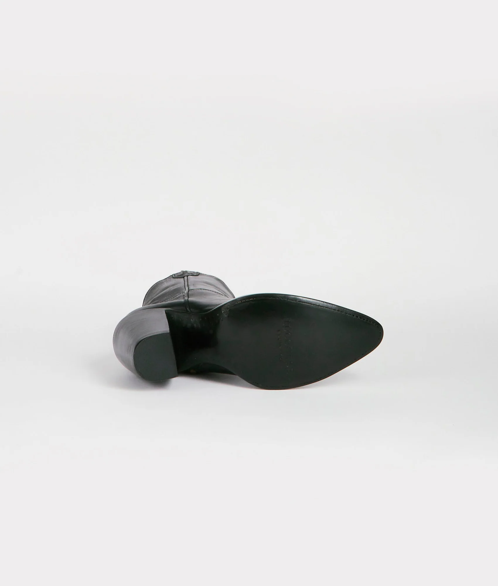 Violet :: Black - Image 7