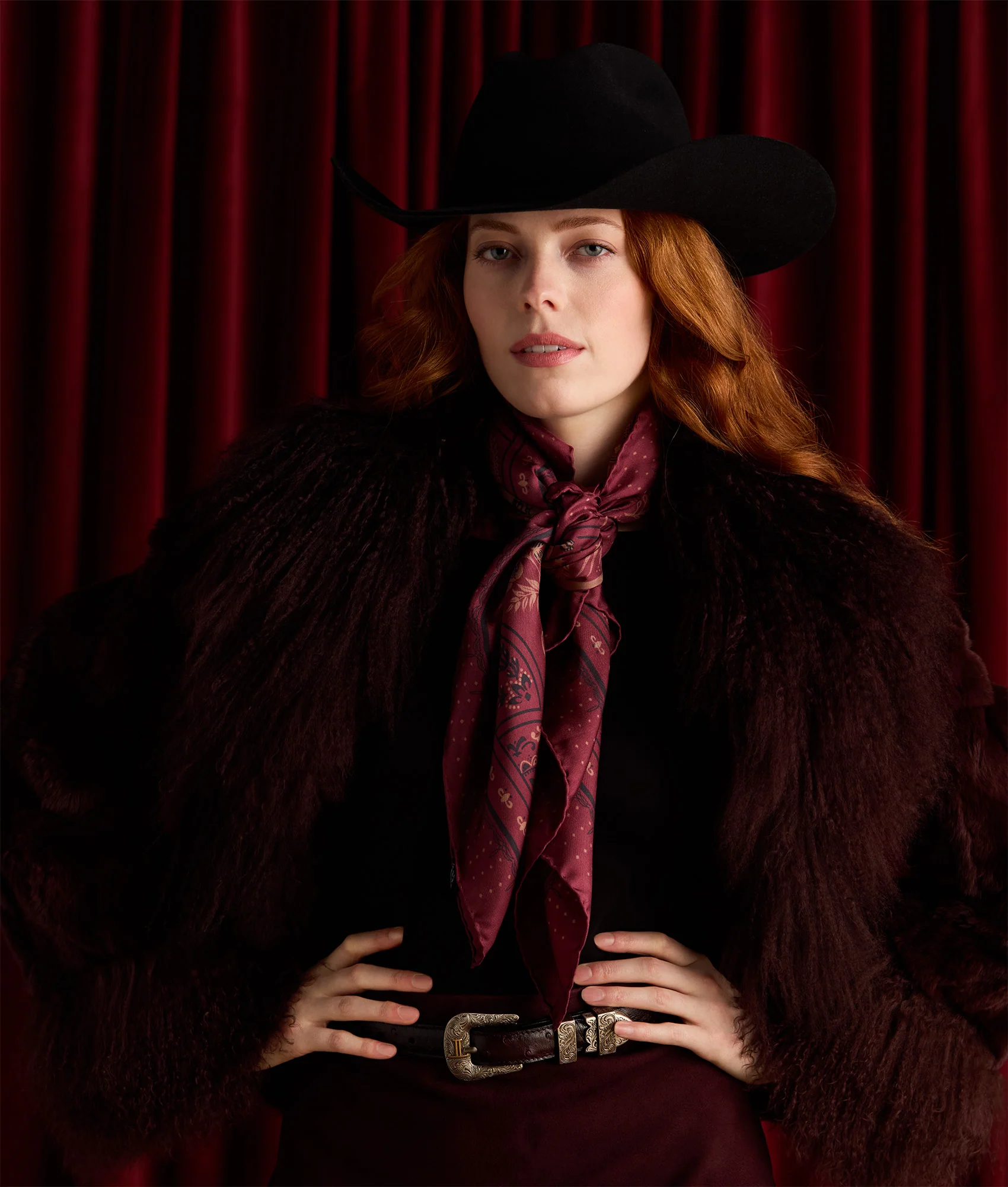 Women's Look 2 - Image 2